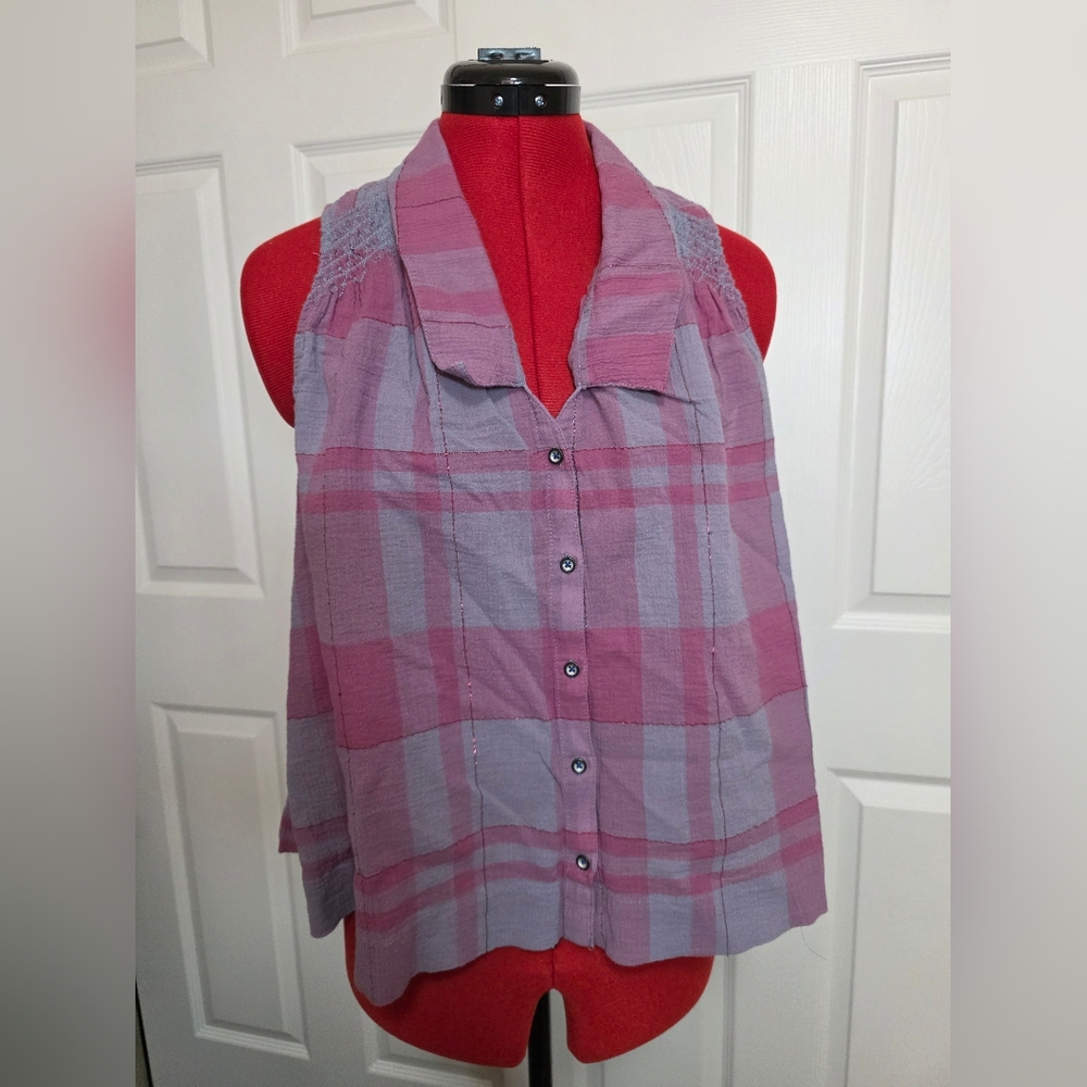 HOLDING HORSES Pink and Gray Plaid Button-Down Top